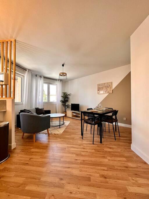 Villeurbanne • T2 Fraternite • Hostisy 외부 사진